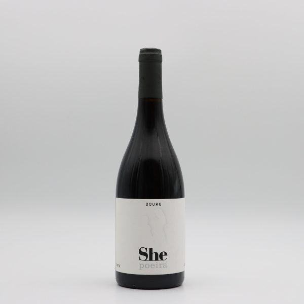 She by Poeira Tinto 2018